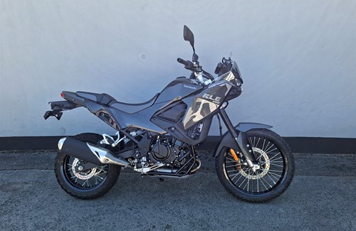 Neumotorrad Kawasaki KLE500