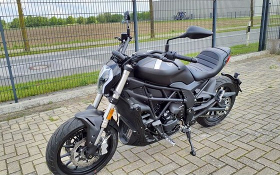 Neufahrzeug Benelli 502 C - Bild 11