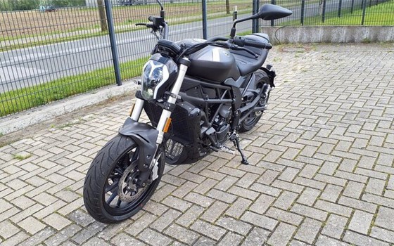 Neufahrzeug Benelli 502 C - Bild 18