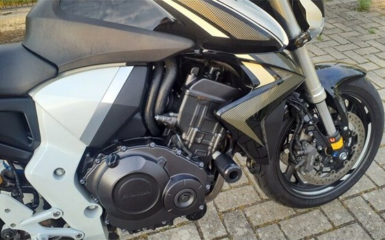 Gebrauchtmotorrad Honda CB 1000 R - Bild 16