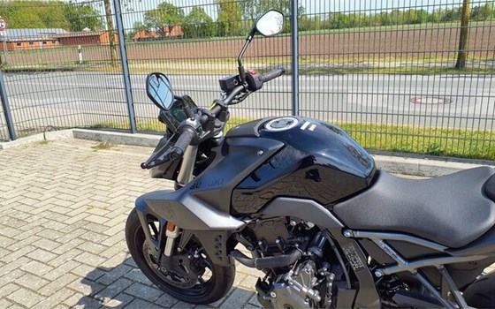 Gebrauchtmotorrad Suzuki GSX-8S - Bild 2