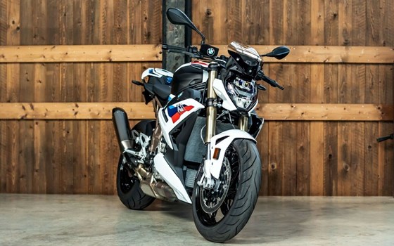 Gebrauchtmotorrad BMW S 1000 R - Bild 1