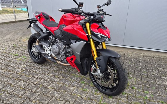 Gebrauchtmotorrad Ducati Streetfighter V2 S - Bild 2
