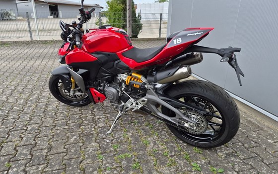 Gebrauchtmotorrad Ducati Streetfighter V2 S - Bild 5