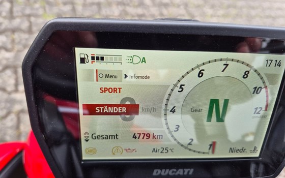 Gebrauchtmotorrad Ducati Streetfighter V2 S - Bild 7