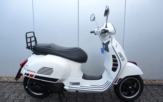 Gebrauchtmotorrad Vespa GTS 300 i.e. Super - Bild 3