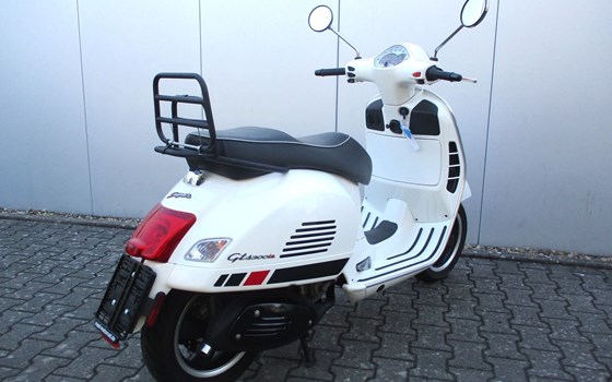 Gebrauchtmotorrad Vespa GTS 300 i.e. Super - Bild 6