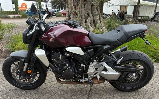 Gebrauchtmotorrad Honda CBR1000RR Fireblade - Bild 2
