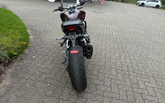 Gebrauchtmotorrad Honda CBR1000RR Fireblade - Bild 3