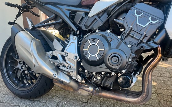 Gebrauchtmotorrad Honda CBR1000RR Fireblade - Bild 5