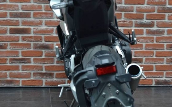 Gebrauchtmotorrad Honda CB 1000 R - Bild 2