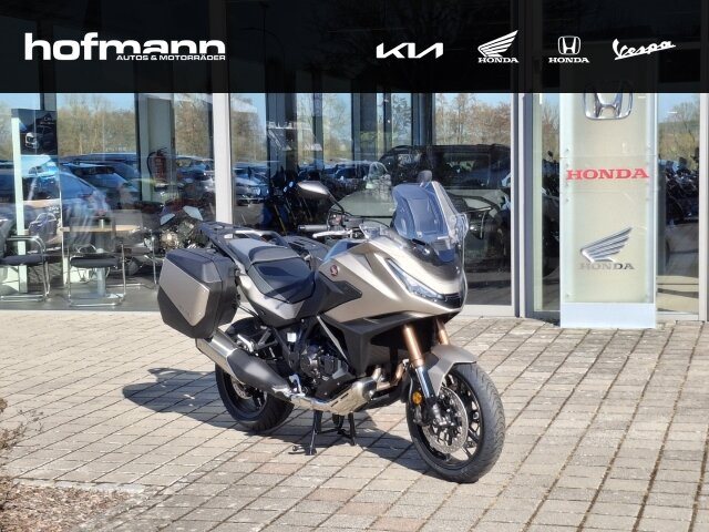 Honda NT1100 DCT Electronic Suspension