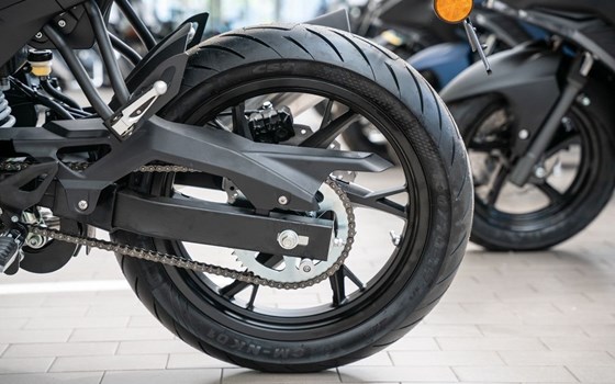 Neufahrzeug QJ Motor SRK 125 S - Bild 18