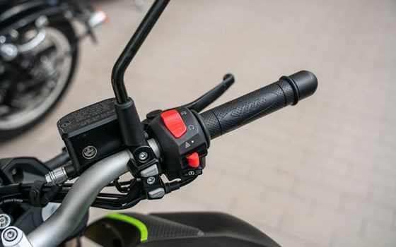 Neufahrzeug QJ Motor SRK 125 S - Bild 9