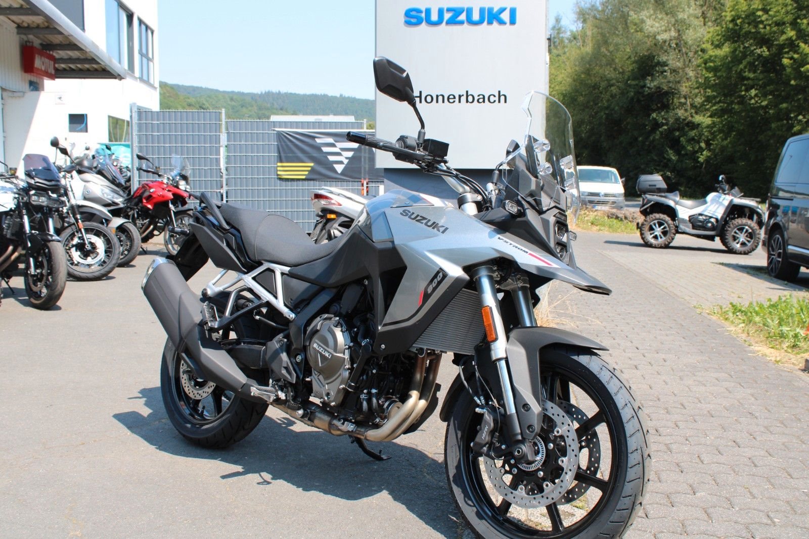Suzuki V-Strom 800