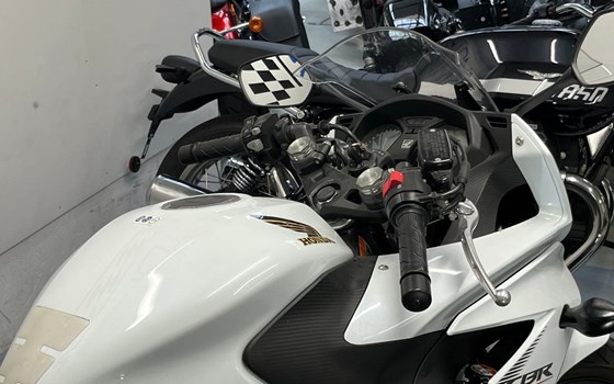 Gebrauchtmotorrad Honda CBR650R - Bild 11