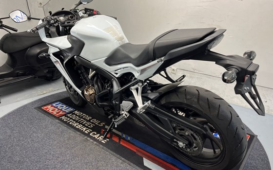 Gebrauchtmotorrad Honda CBR650R - Bild 3