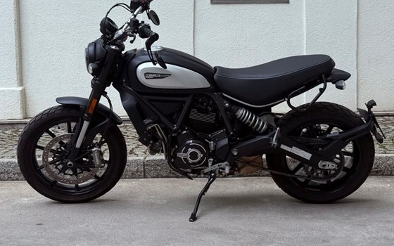 Gebrauchtmotorrad Ducati Scrambler Icon Dark - Bild 3