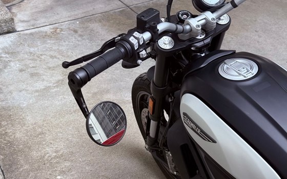 Gebrauchtmotorrad Ducati Scrambler Icon Dark - Bild 4