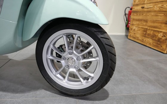 Gebrauchtmotorrad Vespa Primavera 125 - Bild 7