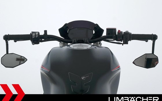 Gebrauchtmotorrad Ducati Monster 821 Stealth - Bild 13