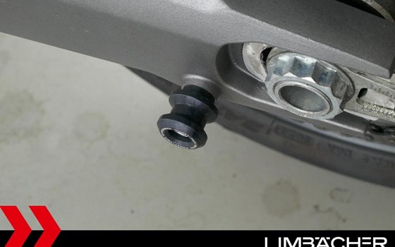 Gebrauchtmotorrad Ducati Monster 821 Stealth - Bild 18