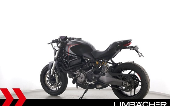 Gebrauchtmotorrad Ducati Monster 821 Stealth - Bild 6