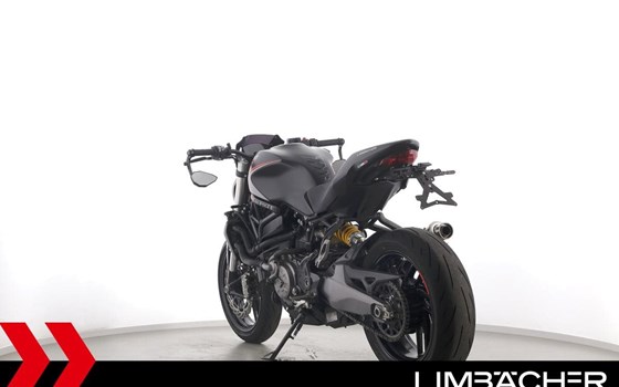 Gebrauchtmotorrad Ducati Monster 821 Stealth - Bild 7