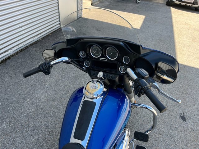Harley-Davidson Electra Glide FLH (blau) - Bild 7
