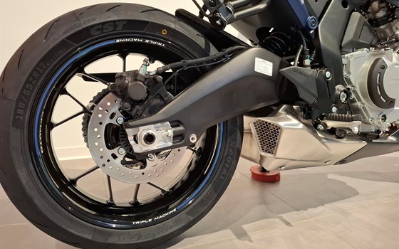 Neufahrzeug CFMOTO 650NK - Bild 15
