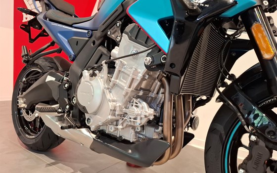 Neufahrzeug CFMOTO 650NK - Bild 17