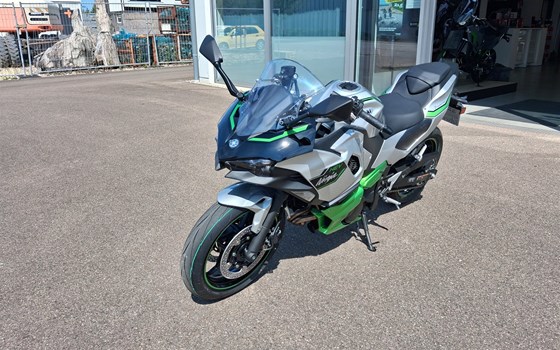 Gebrauchtmotorrad Kawasaki Ninja 7 Hybrid - Bild 2