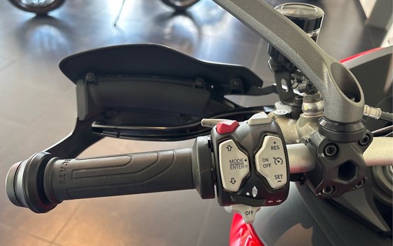 Gebrauchtmotorrad Ducati Multistrada V2 S - Bild 15