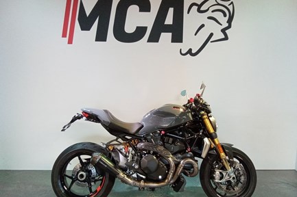 Ducati Monster 1200