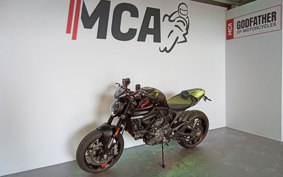 Gebrauchtmotorrad Ducati Monster + - Bild 6