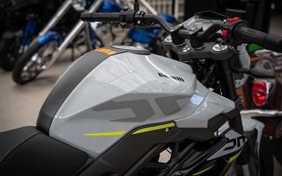 Neufahrzeug Benelli BN 125 - Bild 8