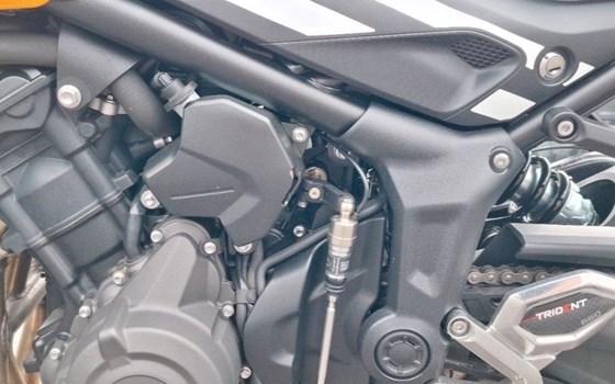 Gebrauchtmotorrad Triumph Trident 660 - Bild 12
