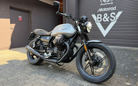 Gebrauchtmotorrad Moto Guzzi V7 Stone - Bild 2