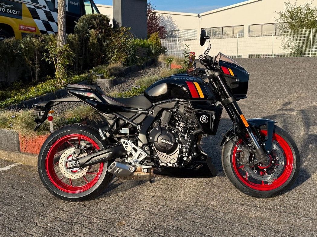 Suzuki GSX-8TT