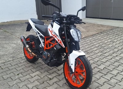 GEBRAUCHTFAHRZEUG KTM 390 Duke