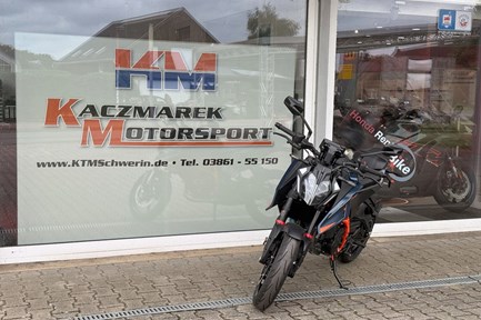 KTM 390 Duke