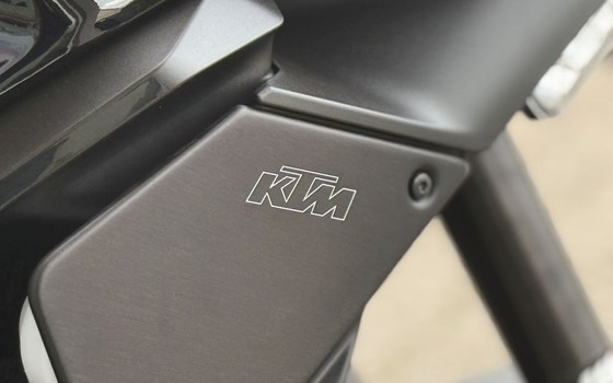 Neufahrzeug KTM 1390 Super Adventure S - Bild 16