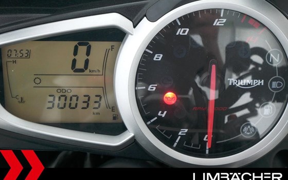 Gebrauchtmotorrad Triumph Street Triple 675 R - Bild 12
