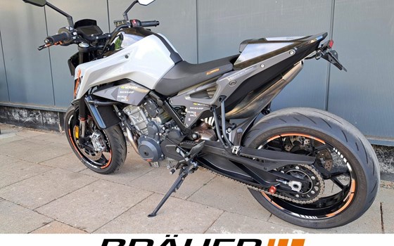 Gebrauchtmotorrad KTM 790 Duke L - Bild 12