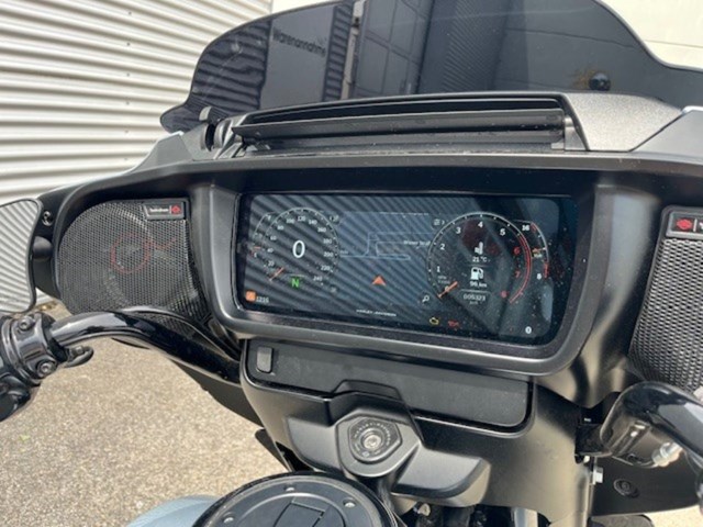 Harley-Davidson Street Glide FLHX (silber) - Bild 13