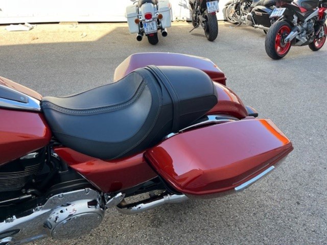 Harley-Davidson Street Glide FLHX (rot) - Bild 10