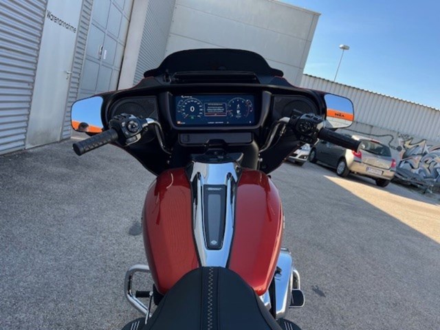 Harley-Davidson Street Glide FLHX (rot) - Bild 11