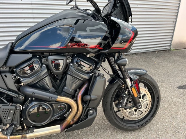 Harley-Davidson Pan America 1250 ST (schwarz) - Bild 3