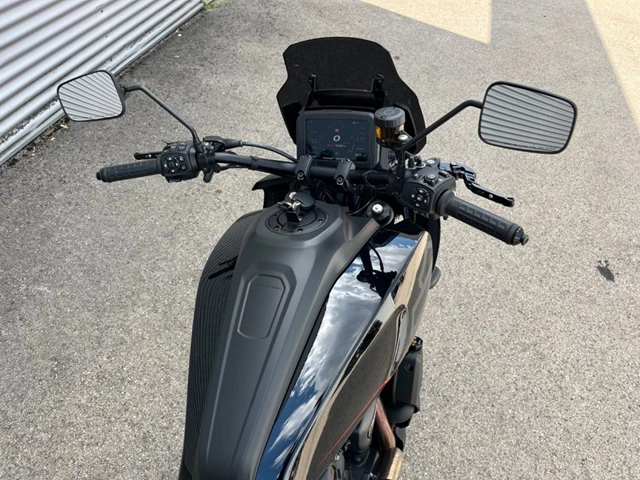 Harley-Davidson Pan America 1250 ST (schwarz) - Bild 5