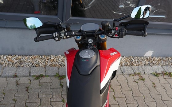 Gebrauchtmotorrad Ducati Hypermotard 950 SP - Bild 9